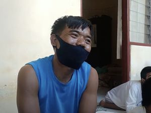 Kisah Tukang Sapu Kantor Gubernur Bali Rawat 4 Anaknya yang Lumpuh