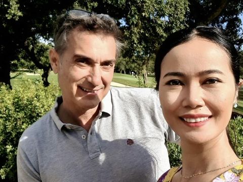 Kisah viral wanita asal Yogyakarta ini punya ART dari 5 negara.