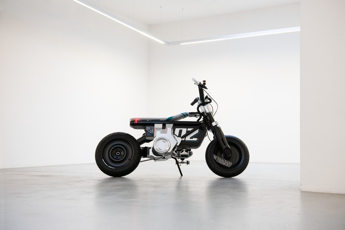 Konsep BMW Mini Bike Listrik CE 02 Konsep BMW Mini Bike Listrik CE 02