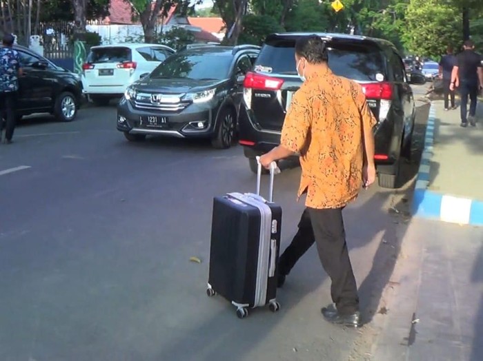 KPK kembali datangi rumah dan pemkab probolinggo