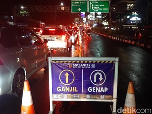 One Way Arah Jakarta Diberlakukan, Lalin di Puncak Macet