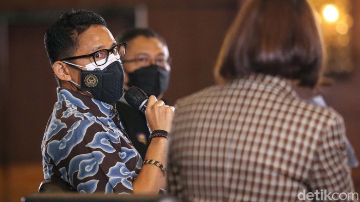 Menparekraf Sandiaga Dukung Pengembangan Kota Kreatif Menteri Pariwisata dan Ekonomi Kreatif Sandiaga Salahudin Unomendukung penuh pengembangan kota kreatif.