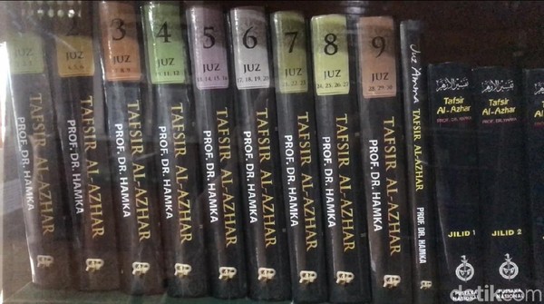 Salah satunya adalah Tafsir Al Azhar yang ditulis Buya Hamka hingga kini menjadi referensi bagi ulama-ulama di dunia. 
