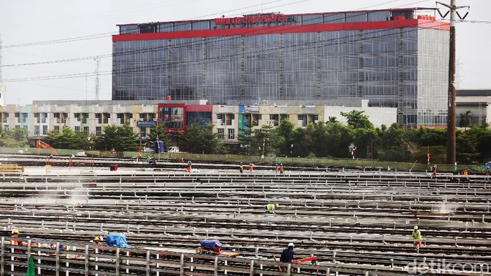 Progres Terkini Depo LRT di Bekasi PT Adhi Karya (Persero) Tbk terus melanjutkan pembangunan depo LRT Jabodebek di Bekasi Timur. Begini progres terkini pembangunan depo.