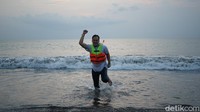 Saipul Jamil merasakan kebahagiaan karena sudah bebas dari penjara. (Foto: Hanif/detikcom) 