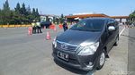 Suasana Penerapan Ganjil Genap di GT Pasteur Bandung