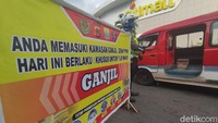 Hal itu dilakukan untuk mencegah lonjakan wisatawan dan kepadatan arus lalulintas di kawasan Puncak. 