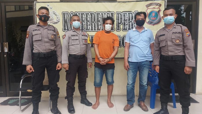 Terduga pelaku pembacokan (tengah-baju oranye)/dok. Istimewa