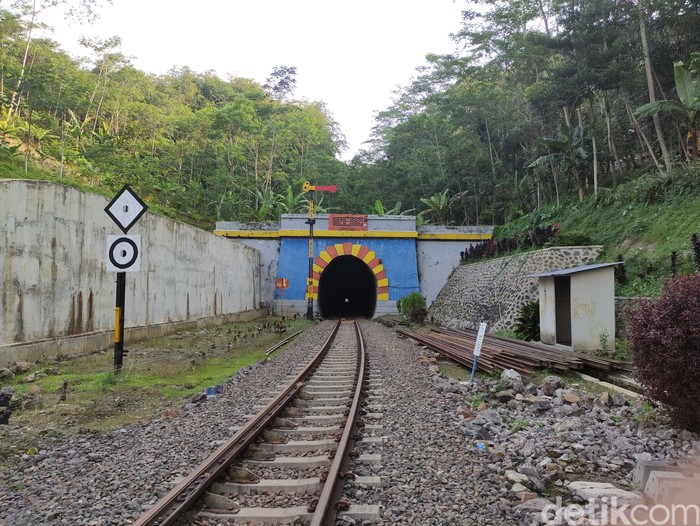 Terowongan Lampegan