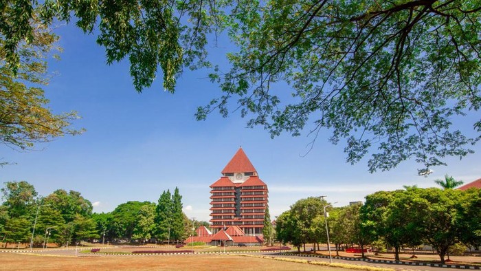 Universitas Indonesia Kampus UI Depok - Lapangan Rotunda