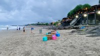 D Pengunjung mulai berdatangan