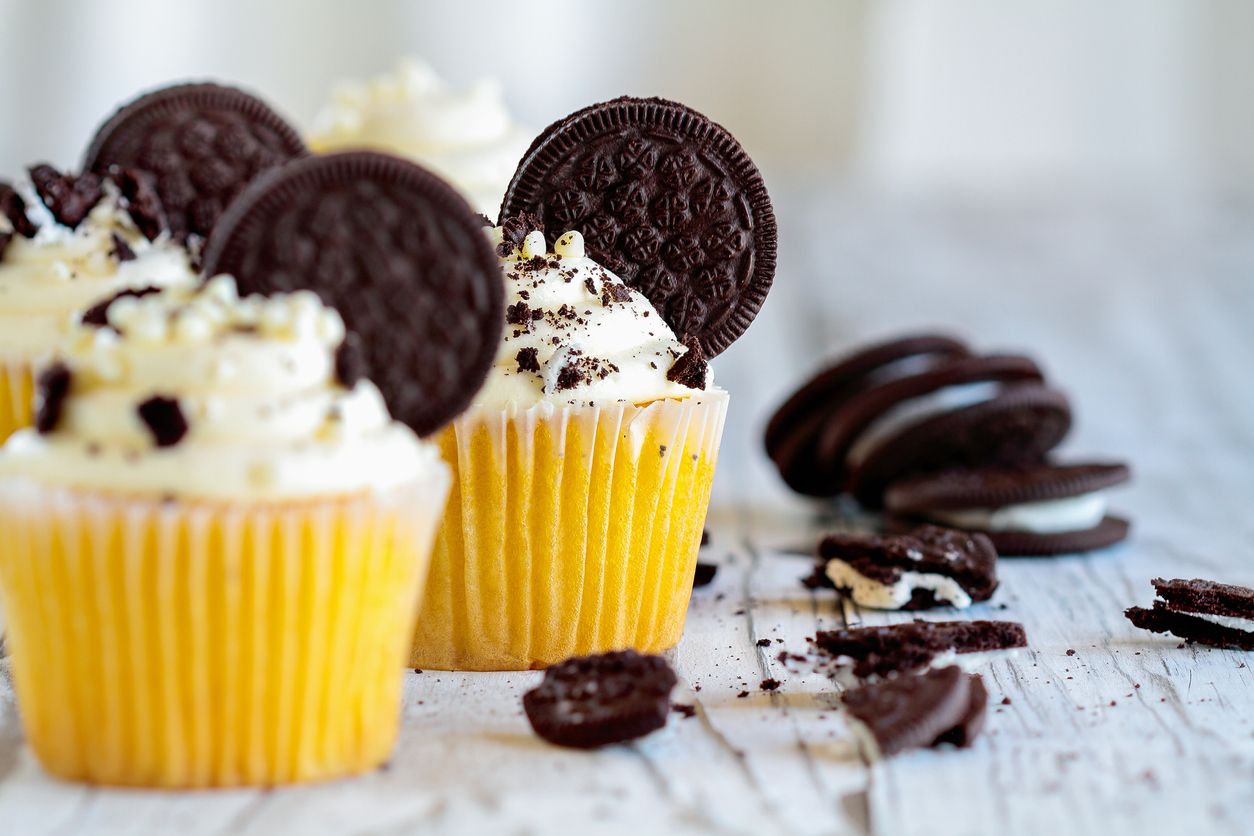 Agar Laris Manis, Sandiaga Uno Siap Viralkan Kue Cubit Topping Keju dan Oreo