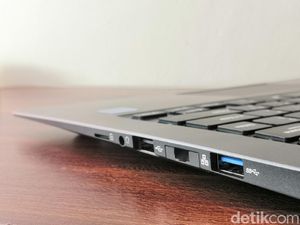 Axioo MyBook 14H, Laptop Tipis Rp 4 Jutaan