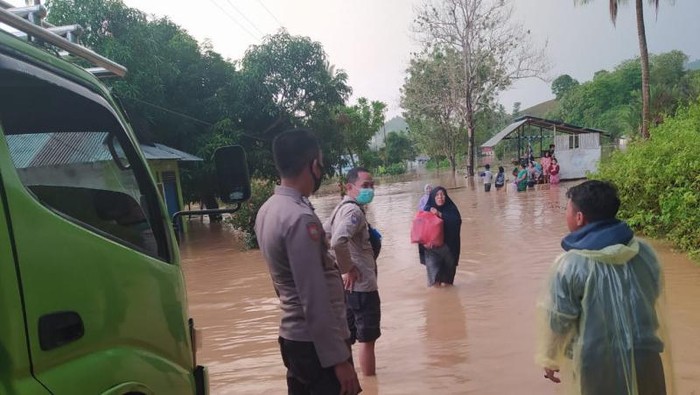 Banjir lima desa di Gorontalo, Sabtu (5/9/2021).