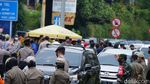 Potret Hari Kedua Penerapan Ganjil Genap di Puncak