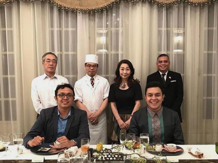 Tulus Akan Gelar Pertunjukan Virtual, Ini Momennya Saat Kulineran dan Ngopi