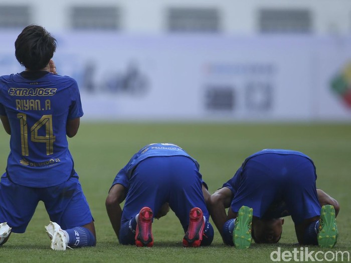 Persela lamongan vs PSIS