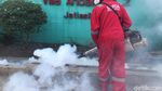 Hindari Demam Berdarah, Warga di Bekasi Sewa Jasa Pengasapan