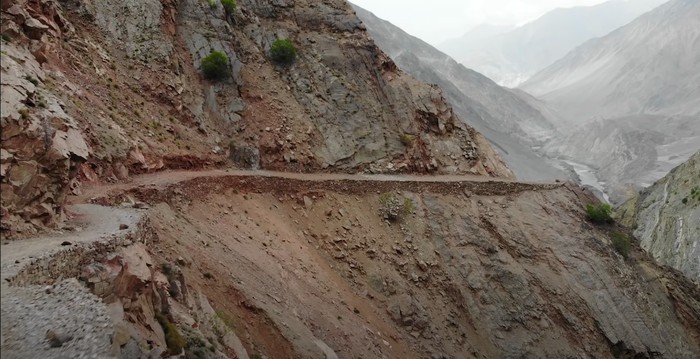 Jalan terekstrem di Pakistan bernama Fairy Meadows Road
