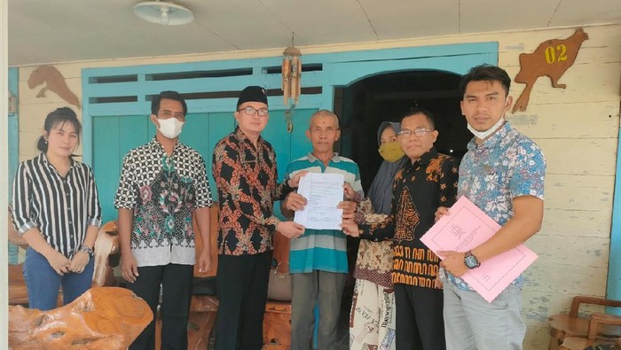 kpi jatim bela orang tua kd kasu ayu ting ting