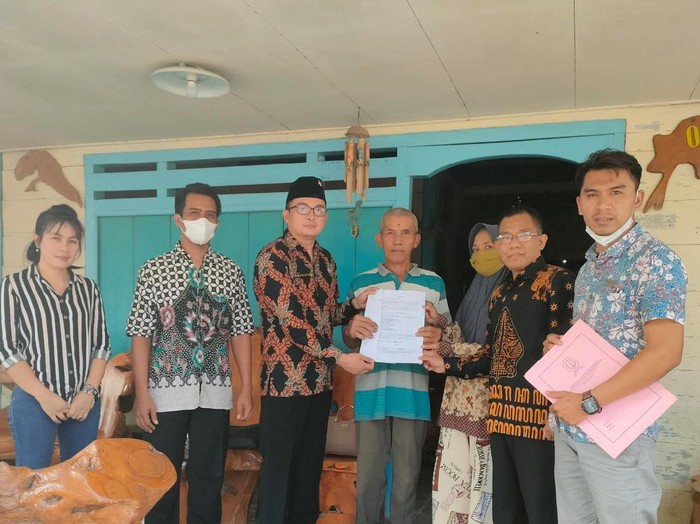 kpi jatim bela orang tua kd kasu ayu ting ting