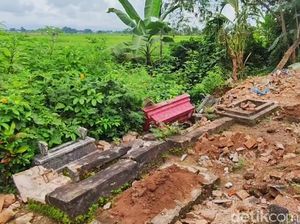 Puluhan Makam Desa di Banyuwangi Dirusak, Pelaku Masih Misterius
