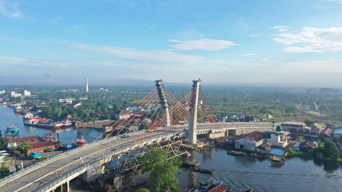 Progres Terkini Jembatan Melengkung Pertama di Indonesia