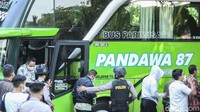 Puput dan Hasan sudah terlebih dahulu ditahan KPK sejak dilakukannya OTT. Camat Krejengan, Doddy Kurniawan; Camat Paiton, Muhammad Ridwan; dan Sumarto (SO) selaku ASN juga sudah ditahan.