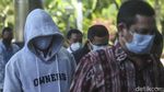 Gunakan Bus, 17 Tersangka Kasus Suap Bupati Probolinggo Tiba di KPK