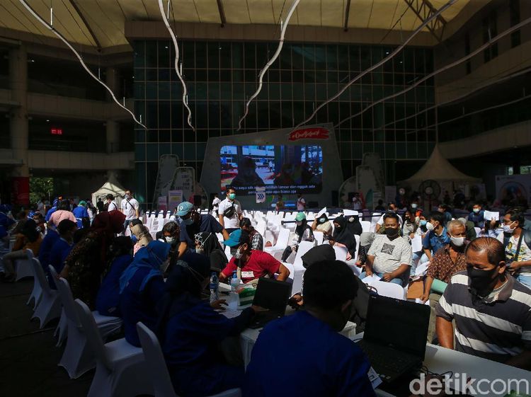 Vaksinasi COVID-19 Masih Terus Digalakkan
