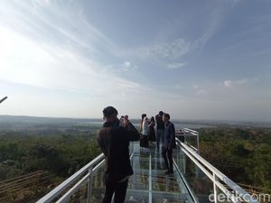 Pesona Alam Ciamik di Bukit Cinta Anti Galau Cirebon