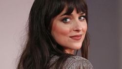 Lepas dari Chris Martin, Dakota Mulai Buka Hati Lagi