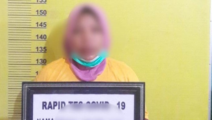 Guru yang membacok suaminya karena diintimidasi dan dituduh selingkuh di Riau (Dok. Istimewa).