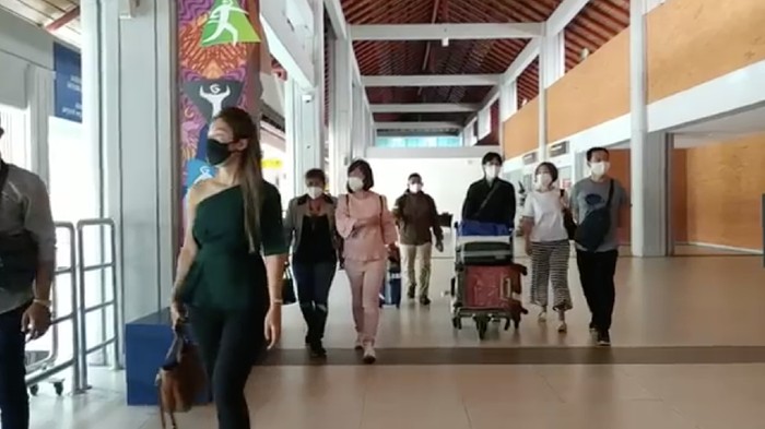 Harga Tes PCR-Antigen Turun, Pelaku Perjalanan ke Bali Via Bandara Naik