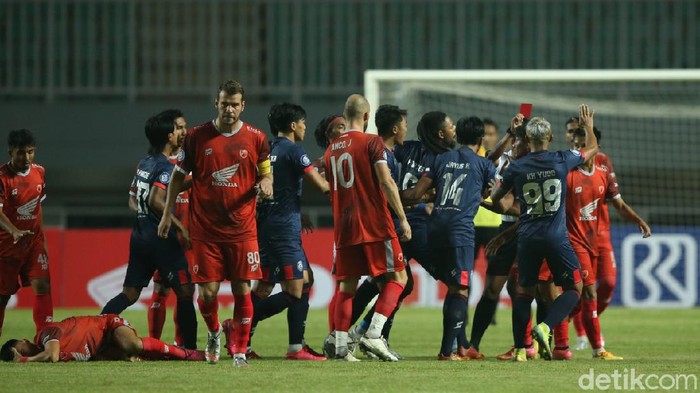 PSM Makassar vs Arema FC