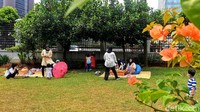 Berbekal kreativitas dan pengalaman sang pemilik ingin bisa menciptakan momen keseruan bersama dengan orang terkasih yang ditemani banyaknya pilihan makanan. Tentunya dengan harga yang relatif untuk lokasi di tengah kota lho.  