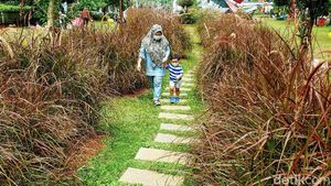 Nggak Usah Jauh-jauh, Piknik di Tengah Kota Ini juga Nggak Kalah Asyik