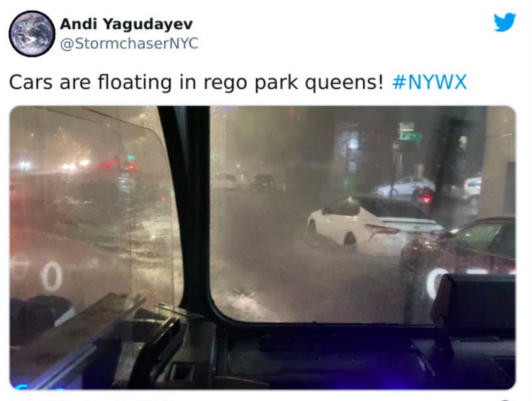 Potret viral banjir New York Potret viral banjir New York