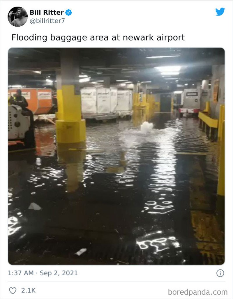 Potret viral banjir New York