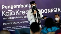 Menteri Pariwisata dan Ekonomi Kreatif Sandiaga Uno hadir dan menjadi pengisi acara pada workshop KaTa Kreatif di Taman Wisata Alam Mangrove, PIK, Jakarta Utara, Sabtu (4/9).