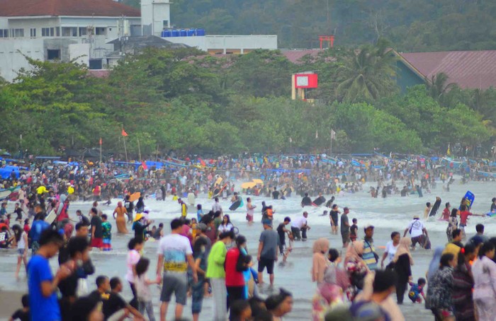 Suasana pantai barat Pangandaran, Minggu (5/9/2021) sekitar pukul 8 pagi.