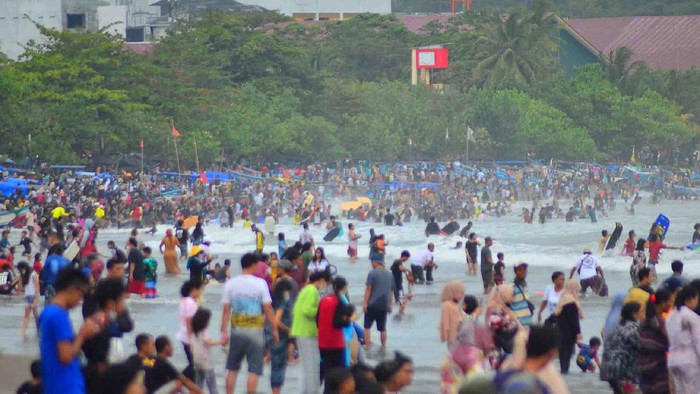 Suasana pantai barat Pangandaran, Minggu (5/9/2021) sekitar pukul 8 pagi.