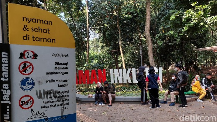 Taman di Kota Bandung dipenuhi pengunjung