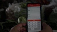 Transaksi non tunai telah berlaku di Pasar Prawirotaman maupun Pasar Beringharjo.