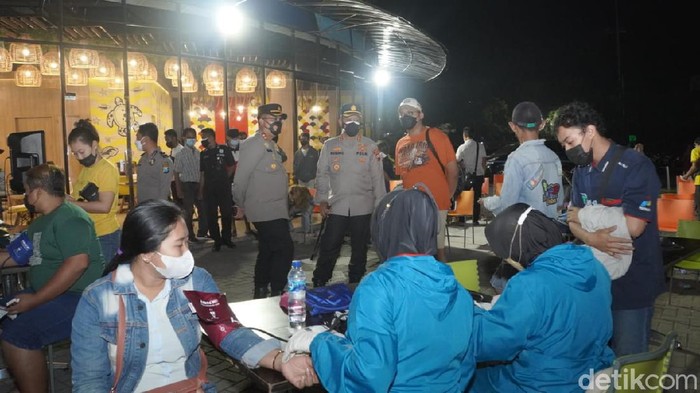 vaksinasi pengunjung mal di sidoarjo
