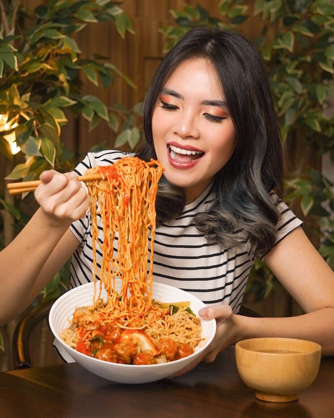 YouTuber MGDALENAF