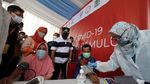 300 Pemulung Terima Vaksinasi COVID-19