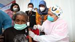 300 Pemulung Terima Vaksinasi COVID-19