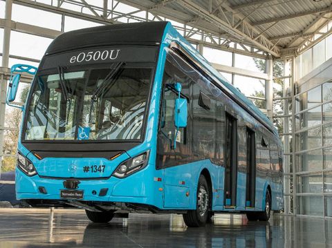 Bus listrik Mercedes-Benz diperkenalkan di Brasil