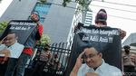 Demo Anies Soal Formula E, Massa Sempat Bentrok dengan Polisi